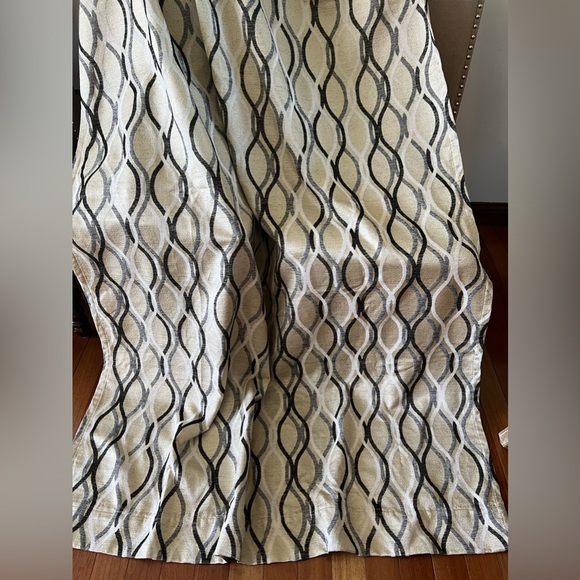 53”x 72”" Studio Curtains - Picture 10 of 16